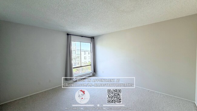 Building Photo - Bright Airy 1-Bedroom with Sweeping city Views, Includes water/garbage/parking/amenities!