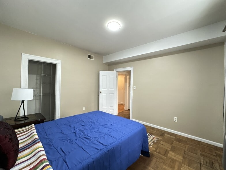 Building Photo - 2023 N Humboldt Blvd