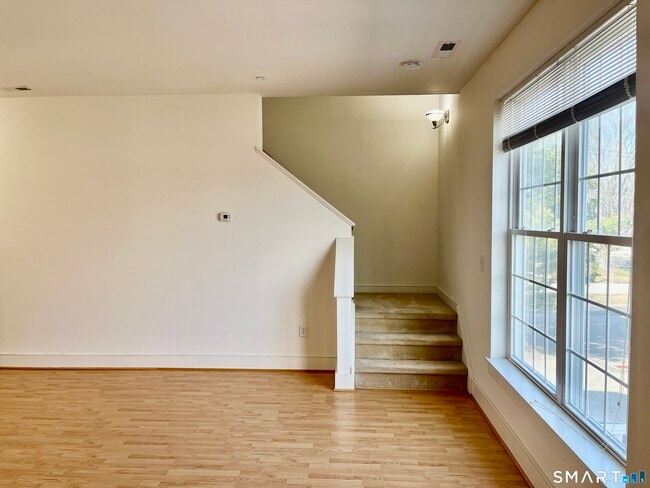 Building Photo - 1343 Boston Post Rd