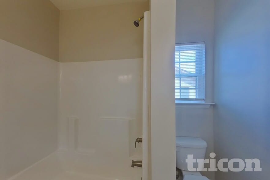 Building Photo - 110 Darian Dr