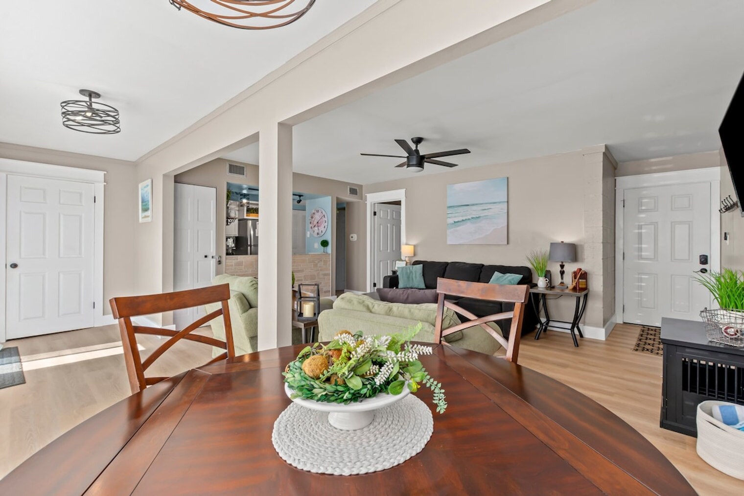 Building Photo - 4000 Gulf Terrace Dr