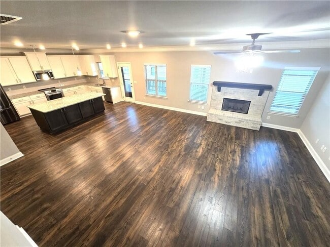 Building Photo - 1866 Castleberry Ln