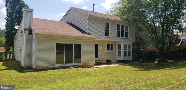 Building Photo - 5906 Cascade Dr