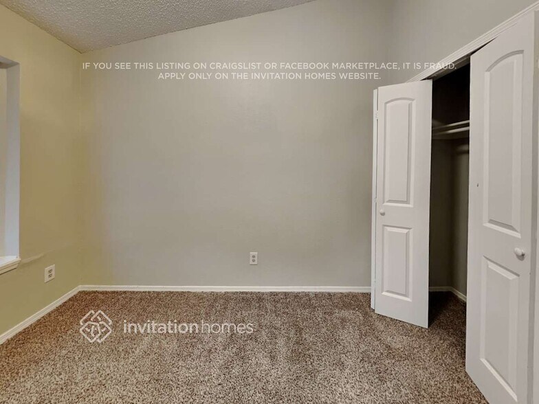 Building Photo - 5521 Safari Trail