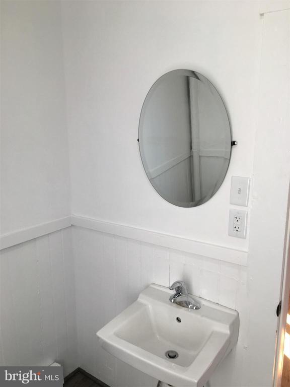 Building Photo - 25 W Boscawen St