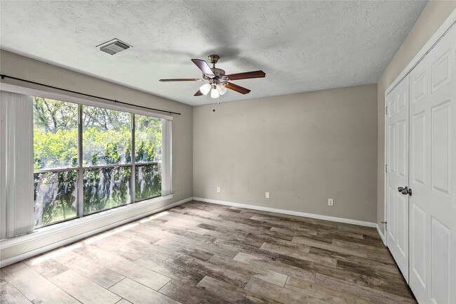 Building Photo - 170 April Cove