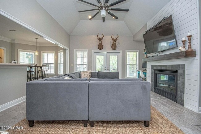 Building Photo - 12237 Lyndell Plantation Dr