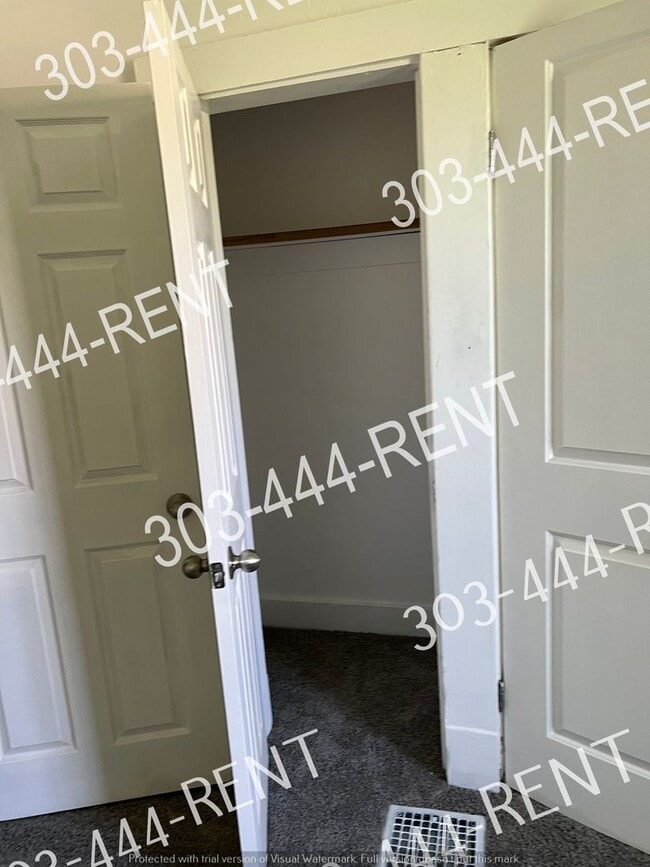 Building Photo - $400 Holiday Move-In Special – 3-Bed Ranch Home Minutes from Downtown Denver