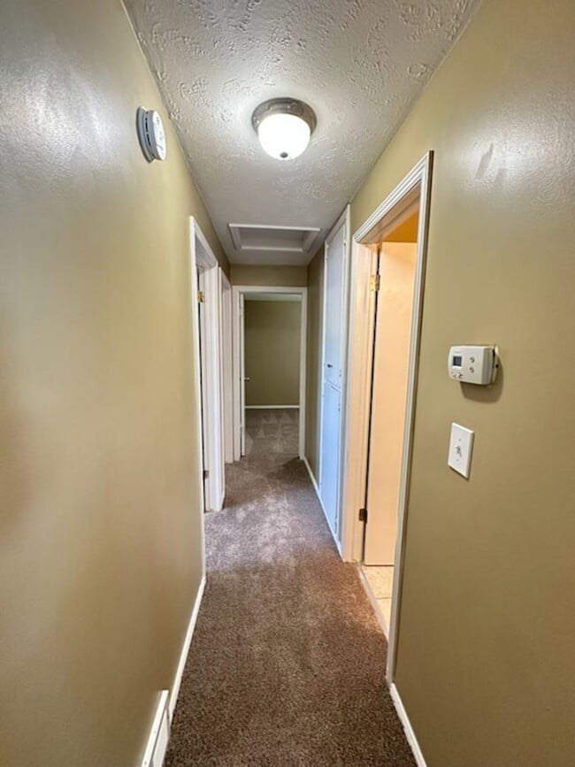 Building Photo - 6046 S 4000 W