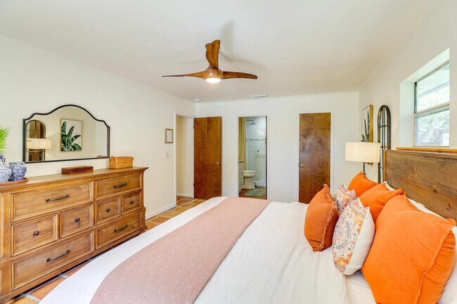 Building Photo - 113 Margarita Rd