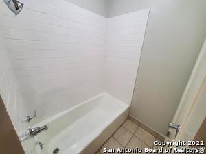 Building Photo - 911 Vance Jackson Rd