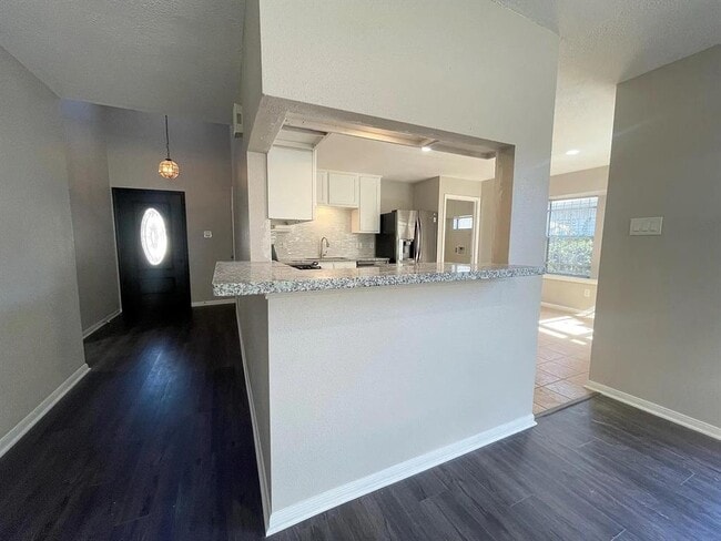 Building Photo - 13535 Gaby Virbo Dr