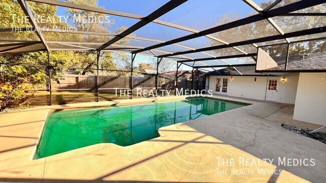 Building Photo - 1009 Alfred Dr