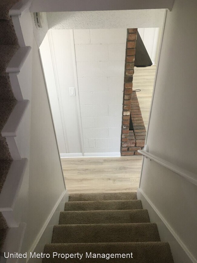 Building Photo - 3 br, 2.5 bath House - 557 Shalimar Drive