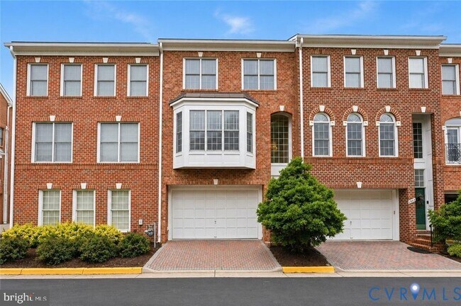 Building Photo - 6806 Thompson Crest Ct