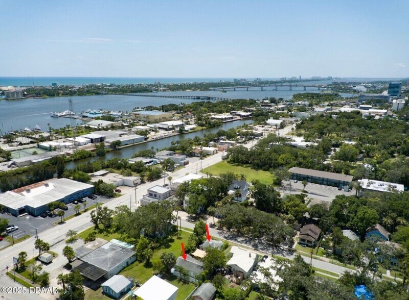 Building Photo - 118 Pierce Ave