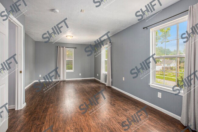 Building Photo - 755 North - Beautiful Single Family home