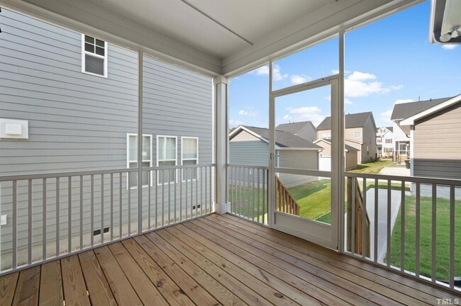 Building Photo - 2917 Early Planting Ave