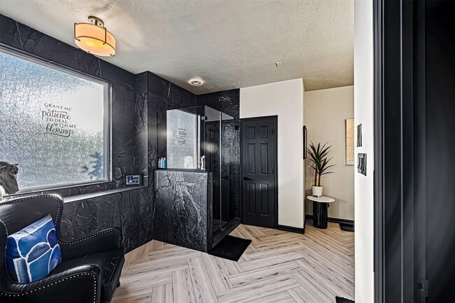 Building Photo - 12345 White Oak Point