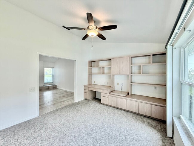 Building Photo - 13642 Dunwoody Ct