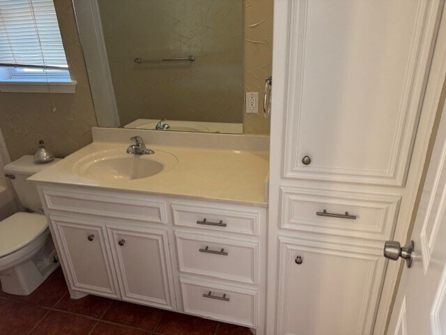 Building Photo - 2516 26th St