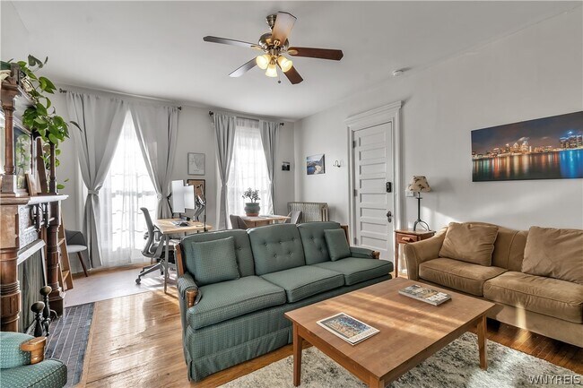 Building Photo - 617 Niagara St