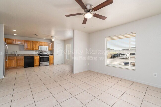 Building Photo - 210 Ichabod Ave