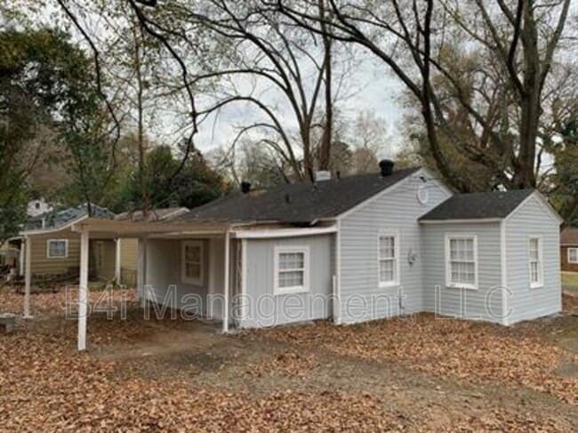 Building Photo - 4692 Beecher St