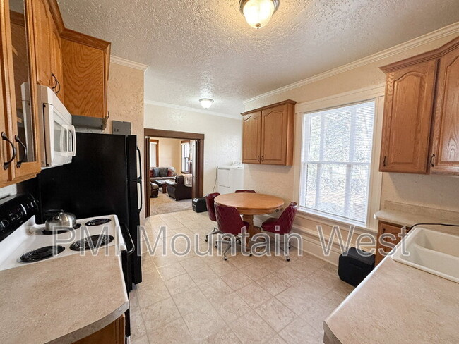 Building Photo - 163 S 200 E