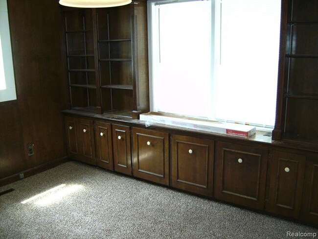 Building Photo - Historic Carriage Town Home for Rent – 3 B...
