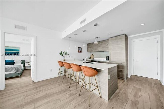 Building Photo - 1300 S Miami Ave