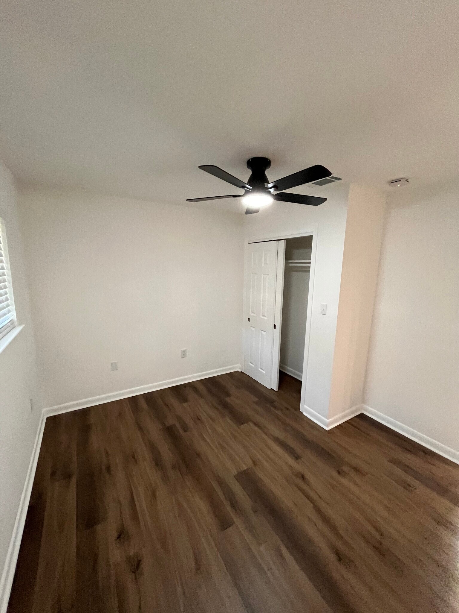 Building Photo - 745 Westbrook Dr