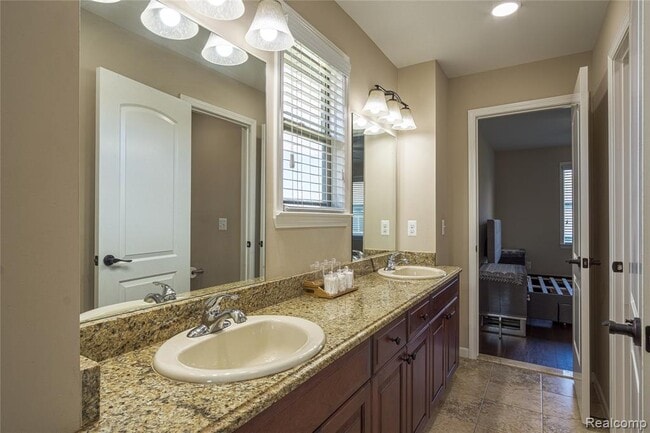 Building Photo - 15357 Prentice Ct