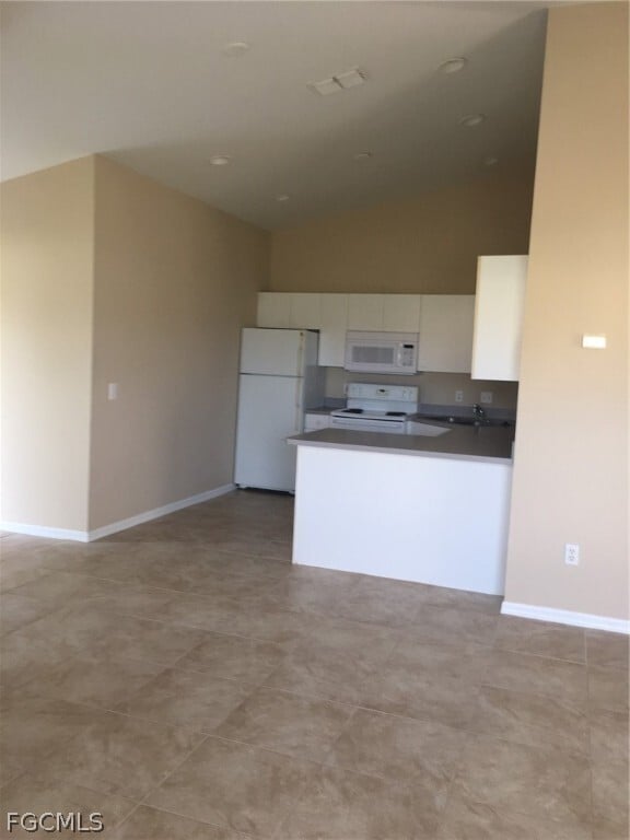 Building Photo - 1310 NE 16th Ter