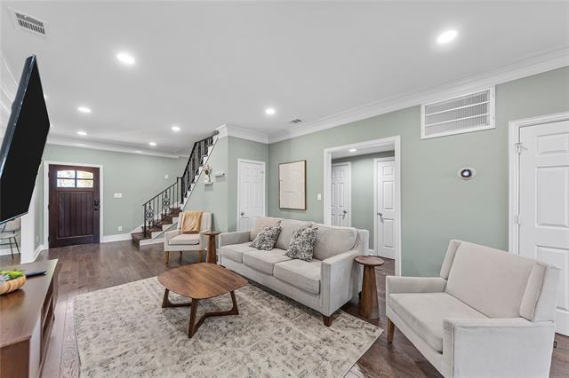 Building Photo - 3316 Inwood Rd