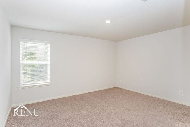 Building Photo - 10406 Sweetwater Creek Dr