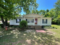 Building Photo - Adorable 3 BR | 2 BA in Snow Hill (Wayne C...