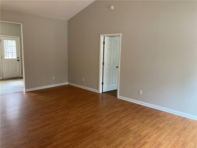 Building Photo - 273 Housley Dr