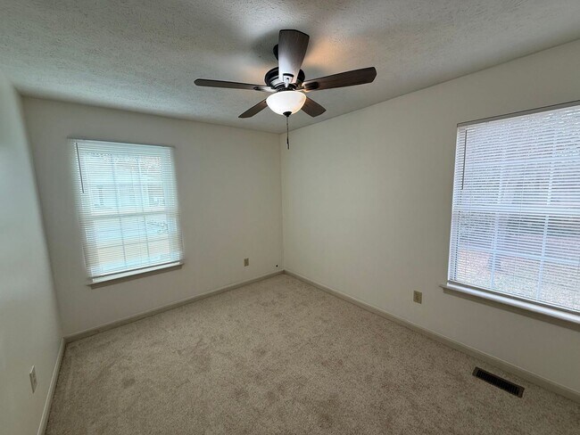 Building Photo - Charming 3-Bedroom Home in Newport News! "ASK ABOUT OUR ZERO DEPOSIT"