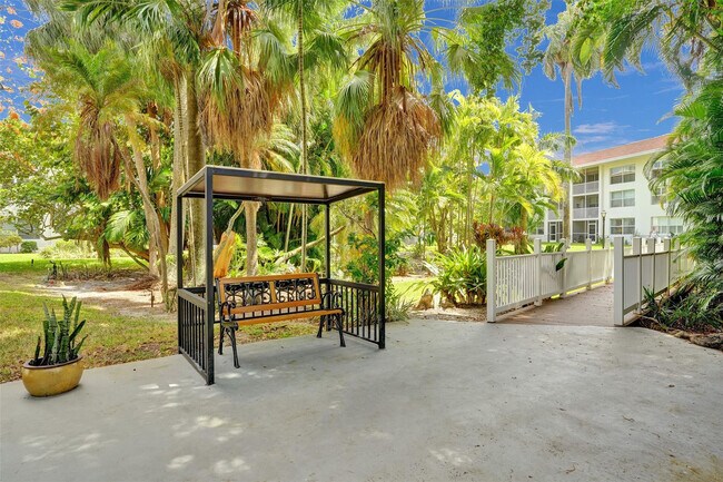 Building Photo - 4025 N Federal Hwy