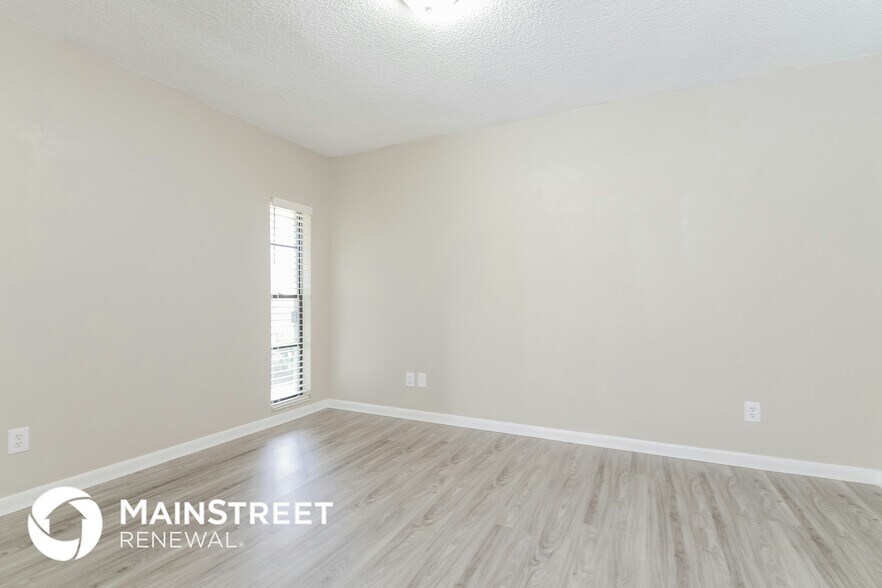 Building Photo - 528 Wynnwood Dr
