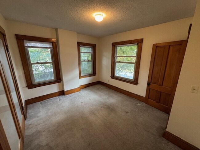 Building Photo - 1-7 Glenwood Ave.