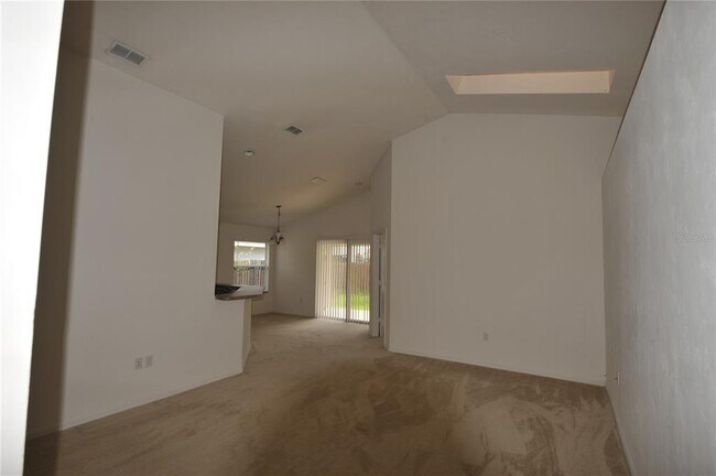 Building Photo - 4930 NW 20th Dr