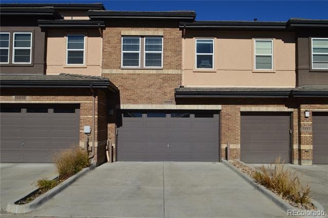 Building Photo - 9080 E Caley Way