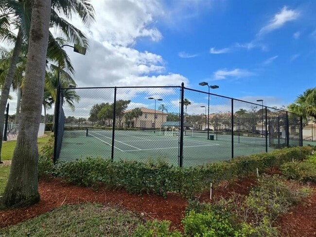 Building Photo - 8433 SW 25th Ct
