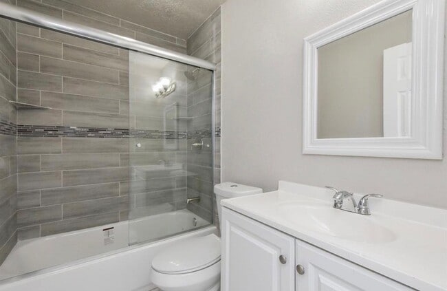 Building Photo - 7726 Springville Dr