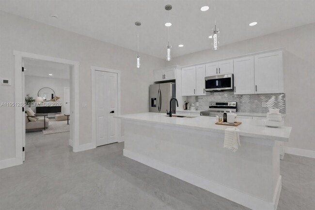 Building Photo - 4501 15th St SW