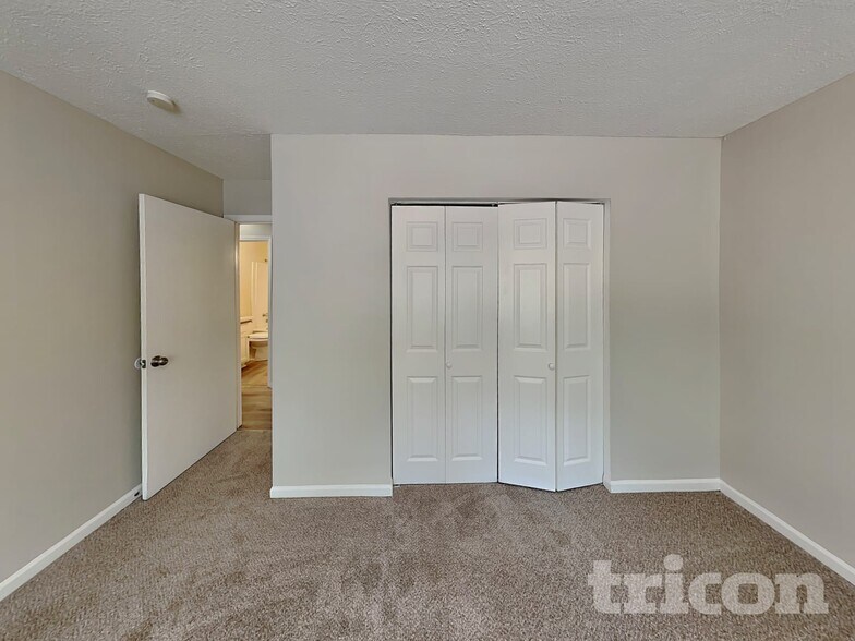 Building Photo - 3182 Lake Monroe Rd