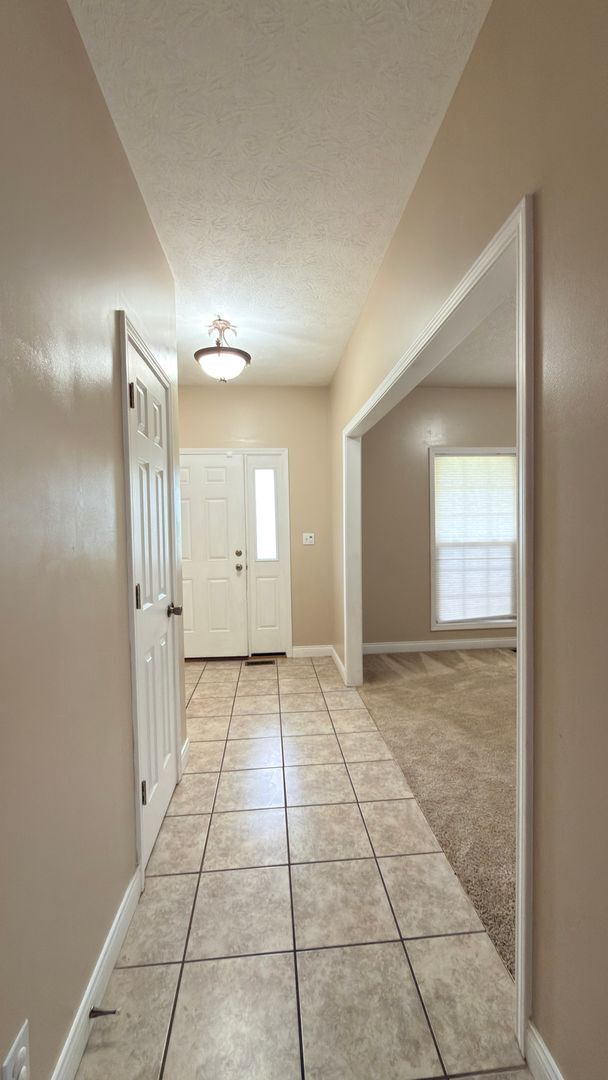 Building Photo - Spacious 4-Bedroom Home in West Lafayette Schools!