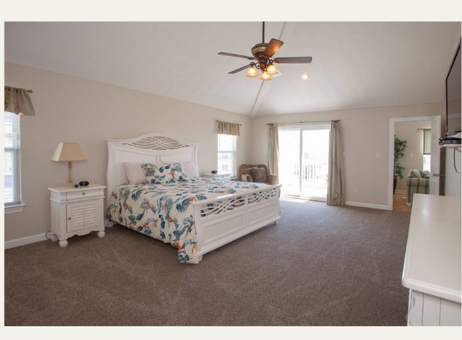 Building Photo - 3109 Sandfiddler Rd